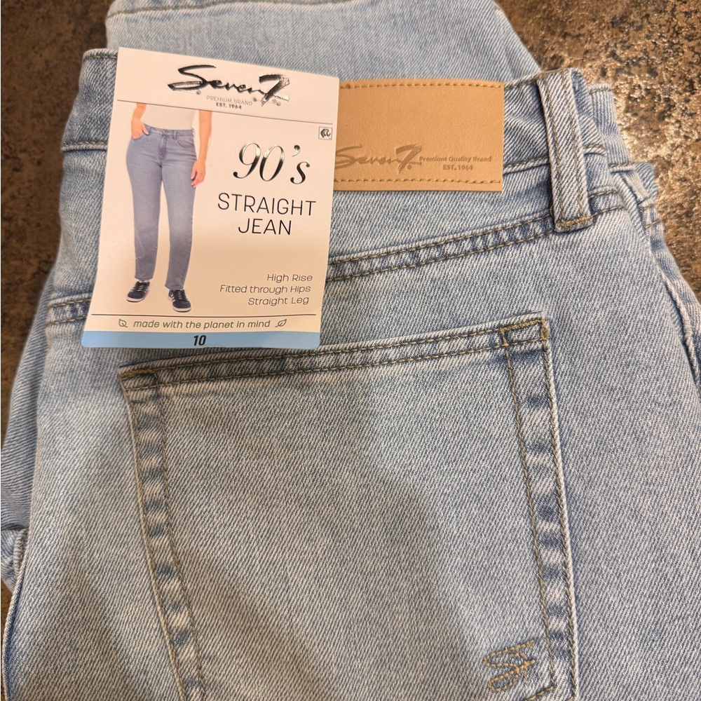 Seven7 Women's Light Blue Straight Leg Jeans